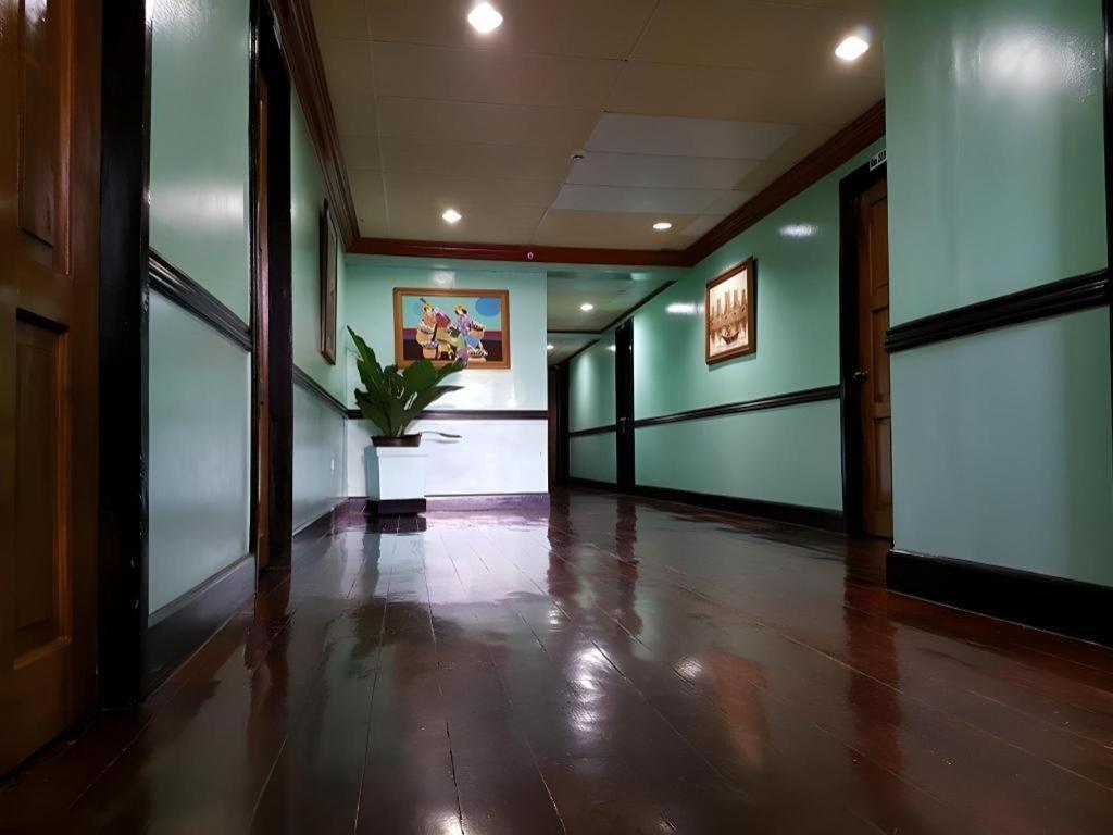 Vest Grand Suites Panglao Exterior photo