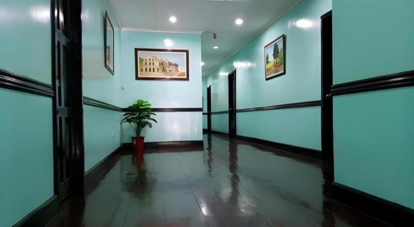 Vest Grand Suites Panglao Exterior photo