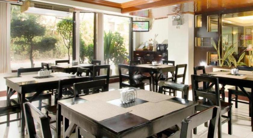 Vest Grand Suites Panglao Exterior photo