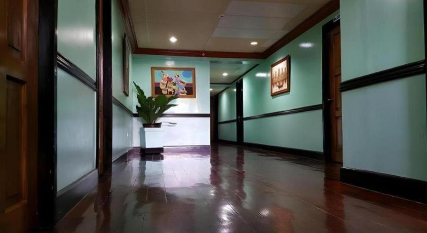 Vest Grand Suites Panglao Exterior photo