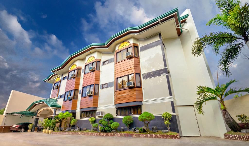 Vest Grand Suites Panglao Exterior photo