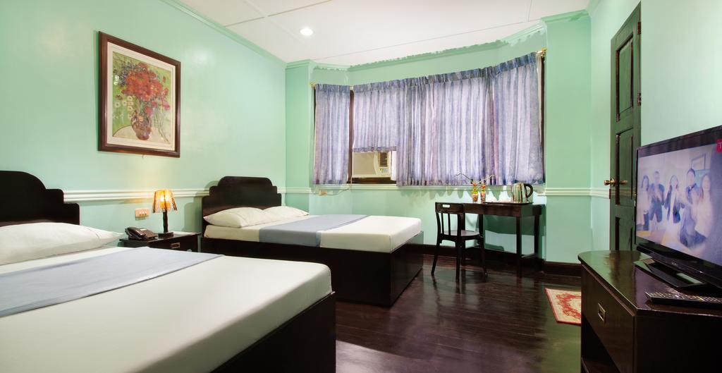 Vest Grand Suites Panglao Room photo
