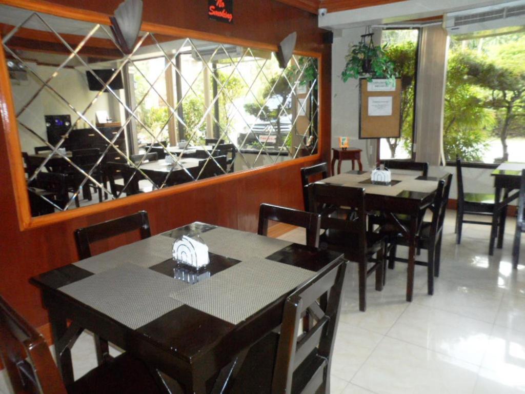 Vest Grand Suites Panglao Exterior photo