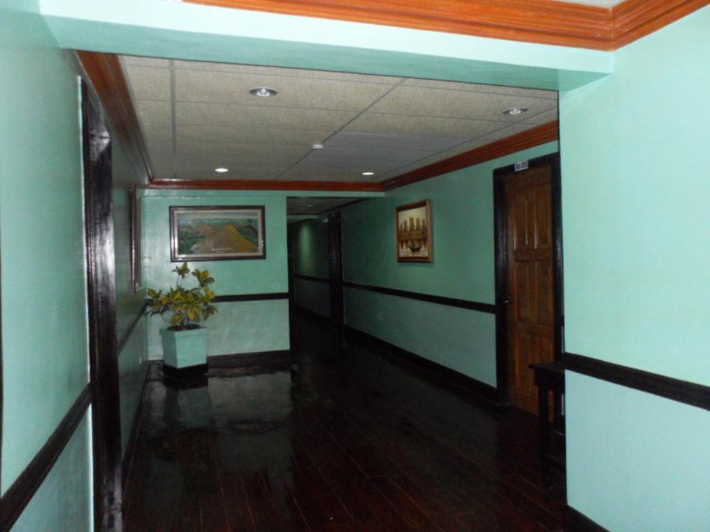 Vest Grand Suites Panglao Exterior photo